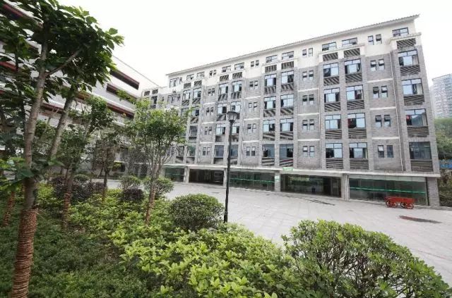 铁路高中选择学生标准,选铁路要选对学校