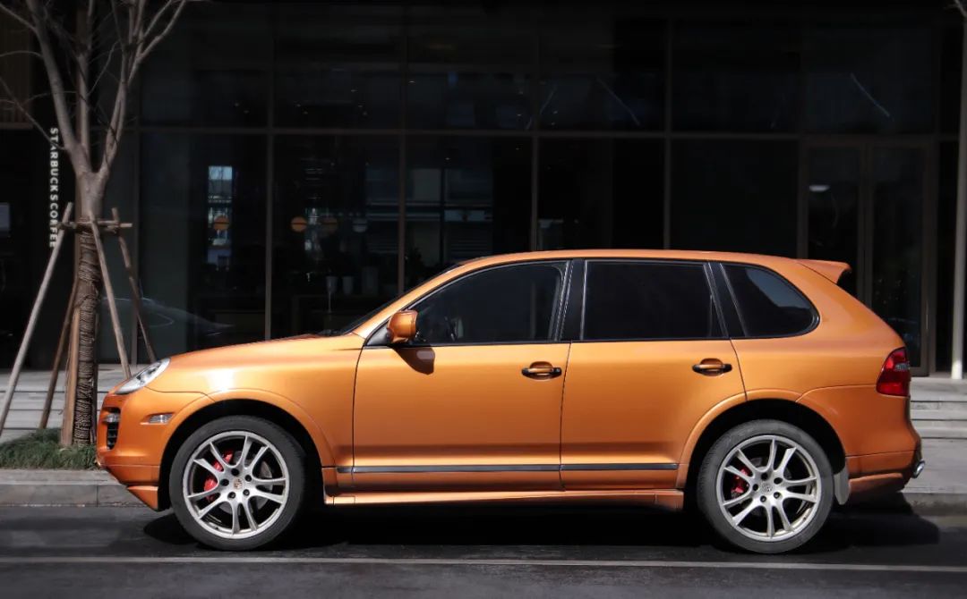 好车推荐100万以上,好车卡宴