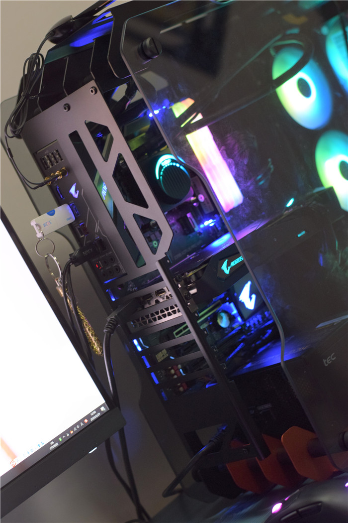 骨伽小开拓者机箱,骨伽开拓者机箱走线教程