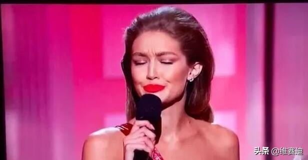 好莱坞双标：歧视犹太人黑人就被封杀，歧视亚裔大家都笑得很快乐