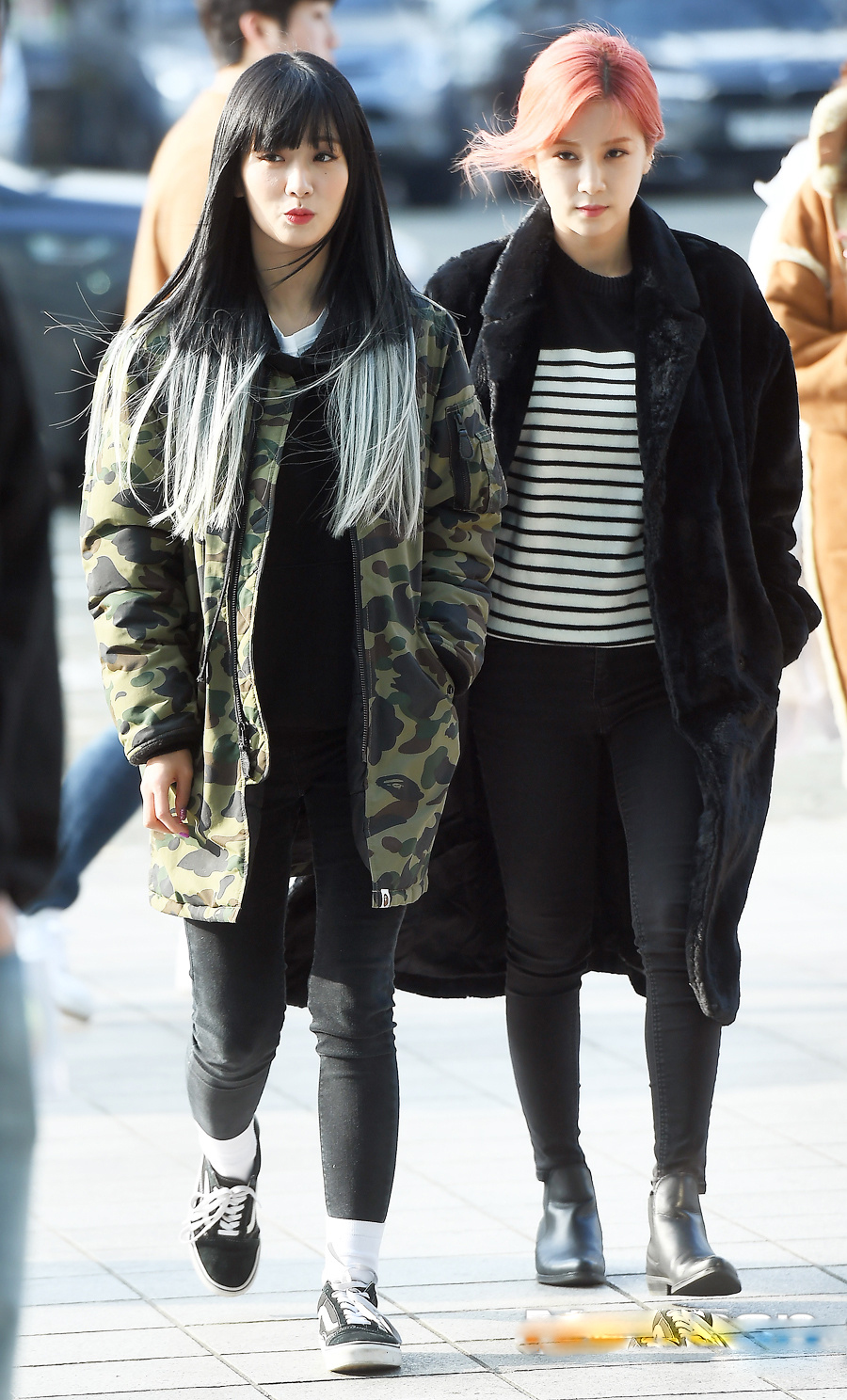 apink小分队穿搭,apink机场穿搭