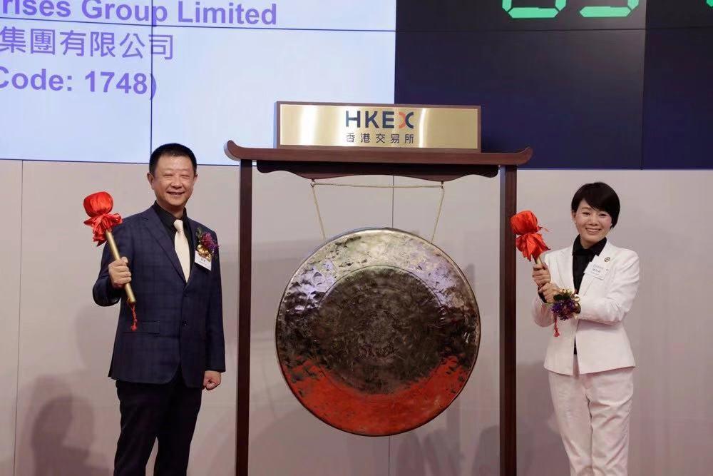 中国最牛服务员17岁,女服务员张勇身价