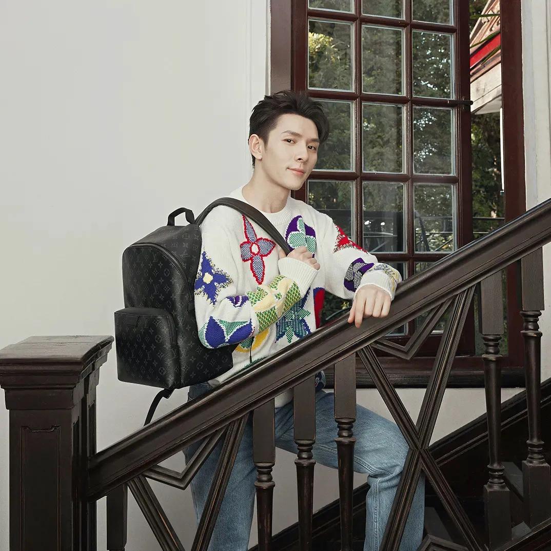 burberrylvprada,pradaburberry