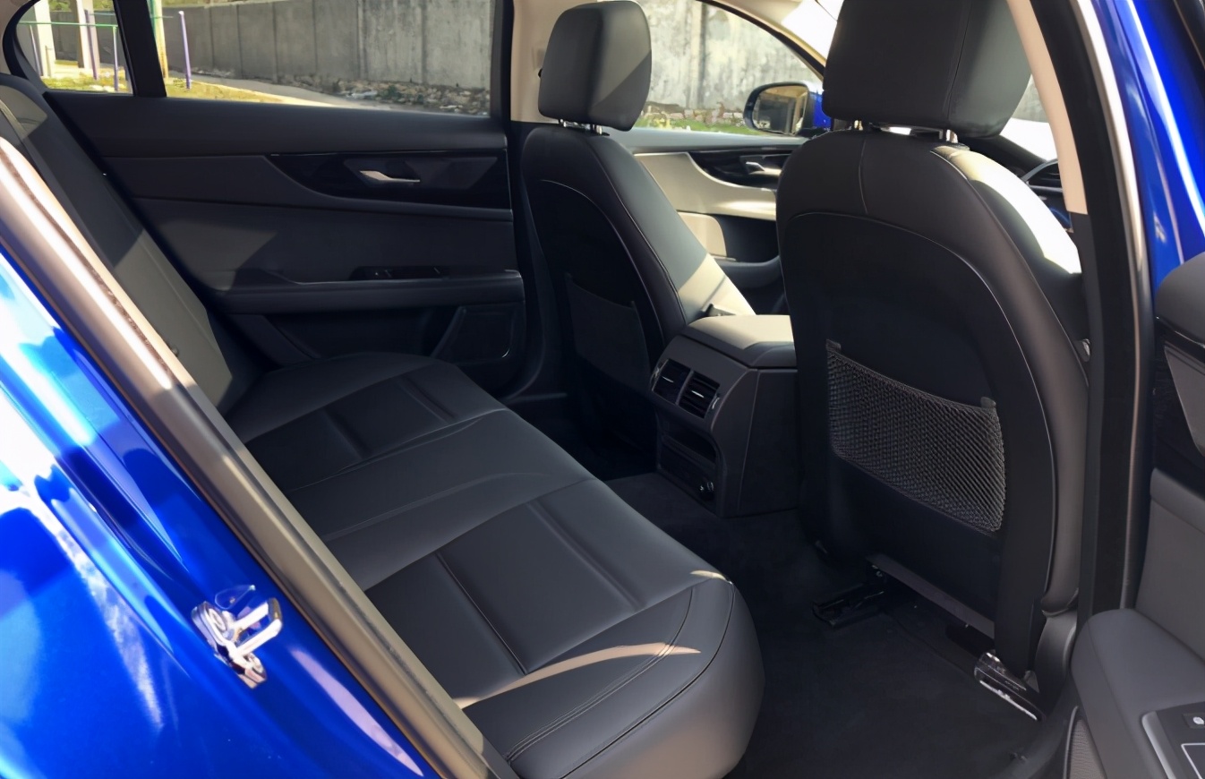 19款捷豹xel2.0t250ps奢华版试驾,捷豹xel黑曜运动型英国绿试驾