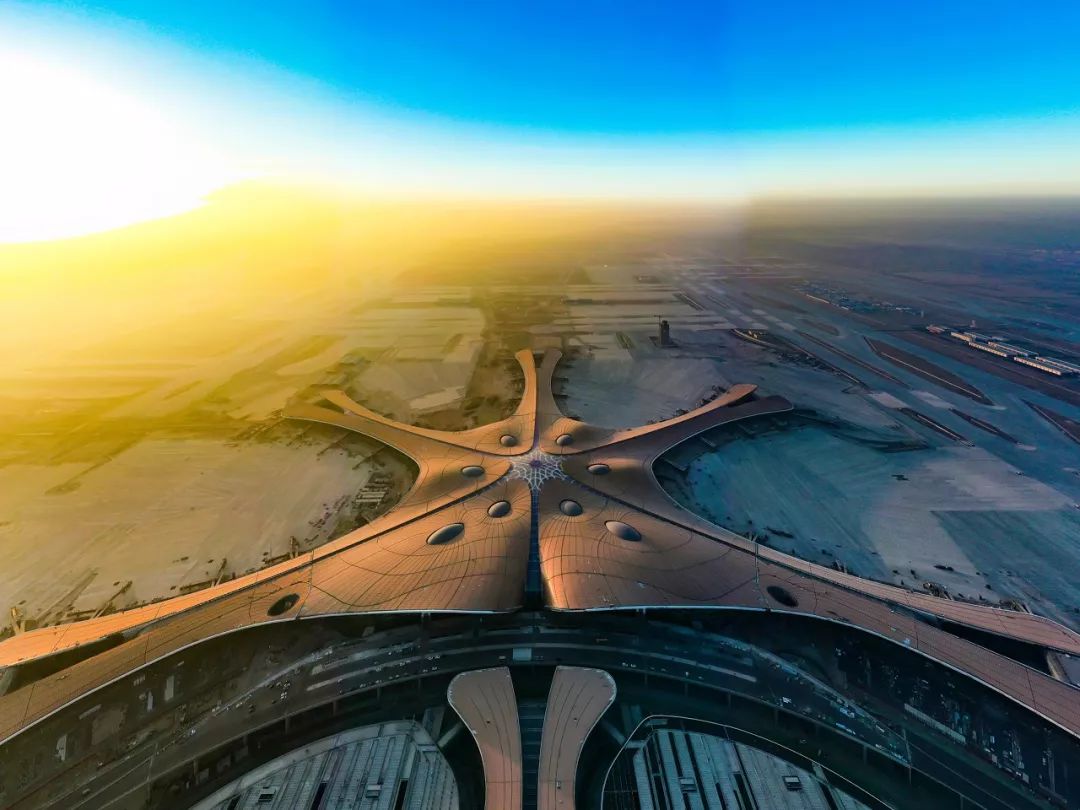 中国世界级超大型国际机场,中国建造超大型机场
