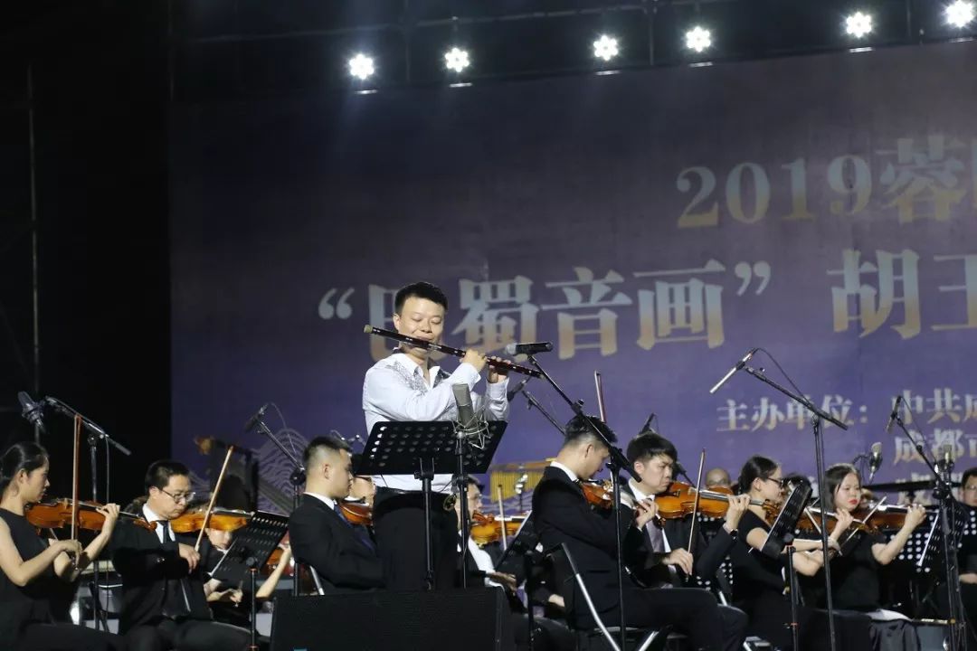 青白江文体中心什么样子,青白江文体中心体育馆