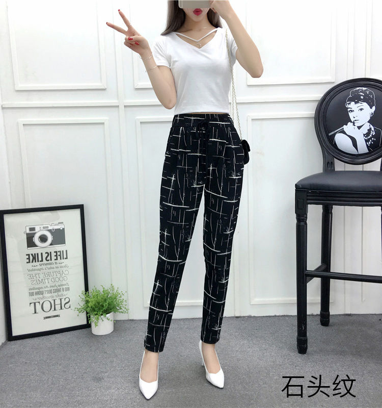 百搭显瘦的哈伦裤冬季,蕾丝小衫哈伦裤搭配