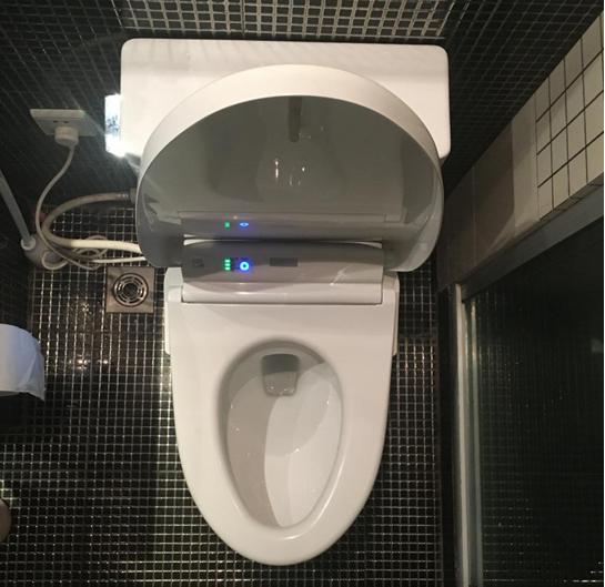 有使用了智能马桶后悔的吗,第一次智能马桶使用后真实感受