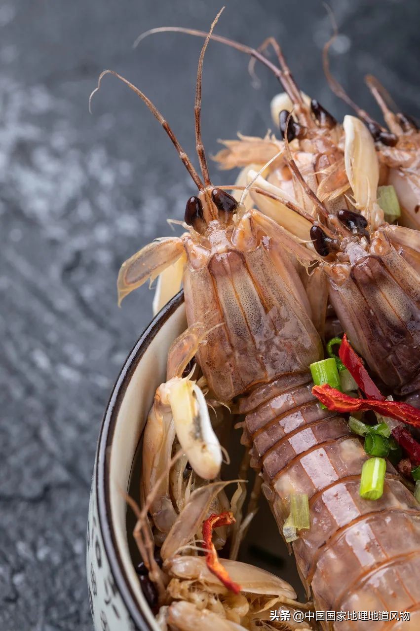 南方熟醉六月黄VS北方生腌皮皮虾,谁才是让人最爱的那口“鲜”?