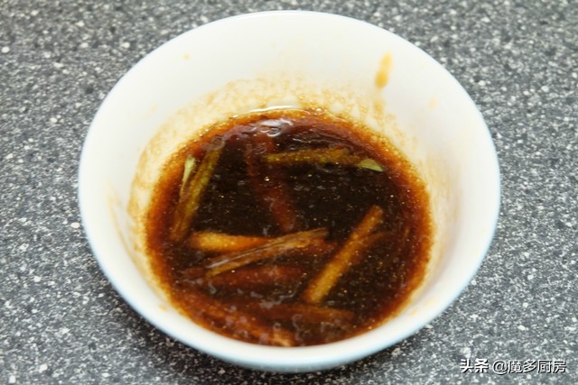 煲仔饭为什么比平常饭店好吃,在家最简单煲仔饭制作方法