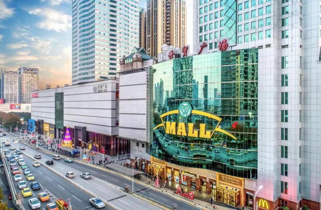 我膨胀了，在武商世贸广场的黄金珠宝手表区逛痴了迷