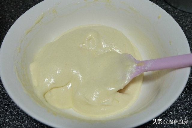 如何用鸡蛋和面粉做最简单的蛋糕,鸡蛋面粉和白砂糖做蛋糕不用牛奶