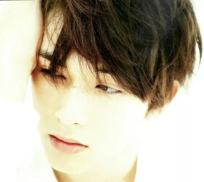 这个可盐可甜可狼的94年小鲜肉，简直就是漫画里走出来的男主角！