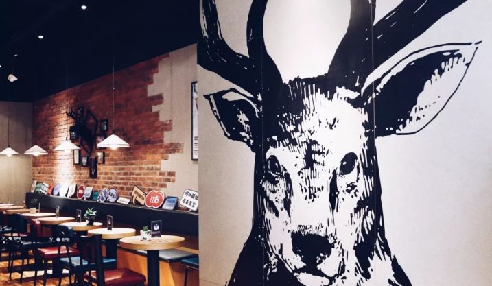 网红奶茶花1个亿打假7000家山寨店,全国最火网红店