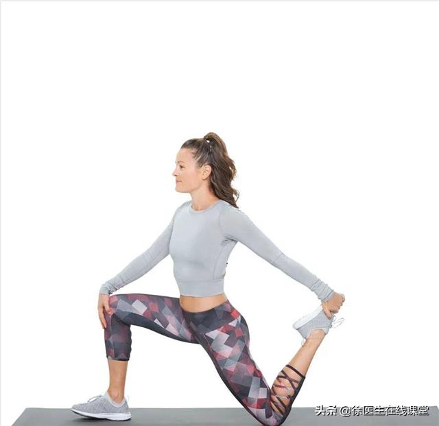 脖子上长富贵包三招教你调整颈椎,颈部上长了个富贵包怎么治疗