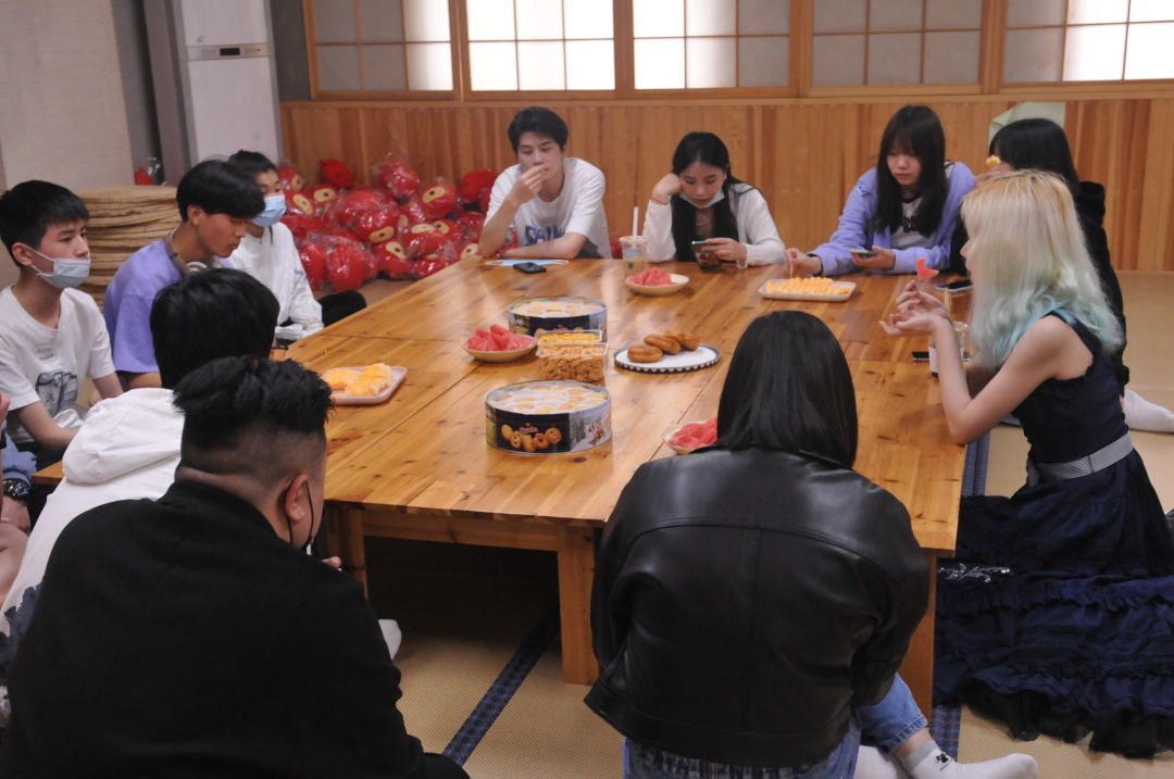 解锁平成日语5月新玩法，令人心动的Lolita换装茶会