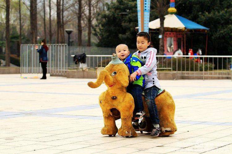 儿童摄影：童年是金色的，满满的幸福