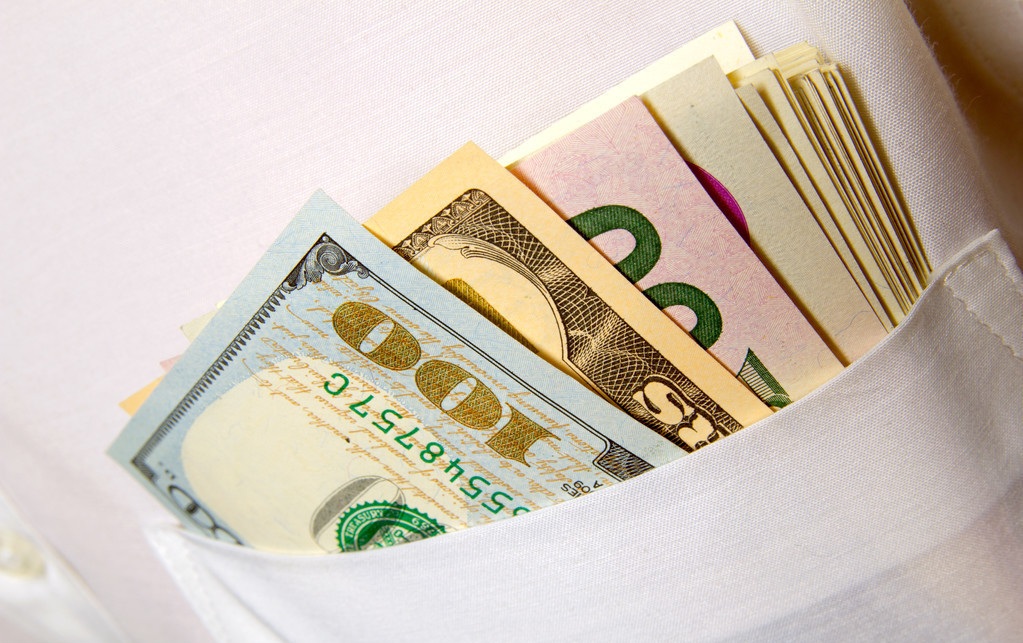 舔跪男人,不如减少需求,从物质中获得幸福的时代已经结束!