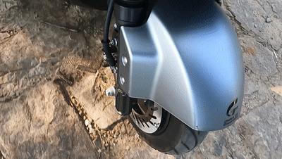 绿能电摩x6pro评测,台铃虎贲和绿能x6哪个好