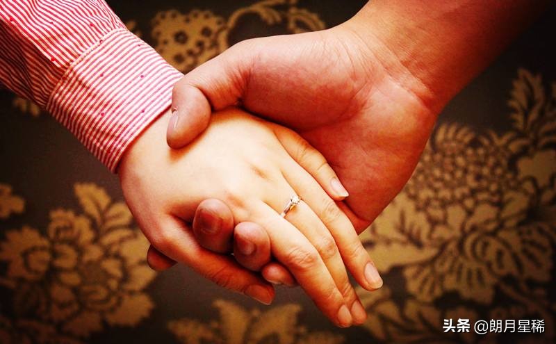 坚持10分钟，不要爆发。只说我也是。你也是。平息我们的矛盾