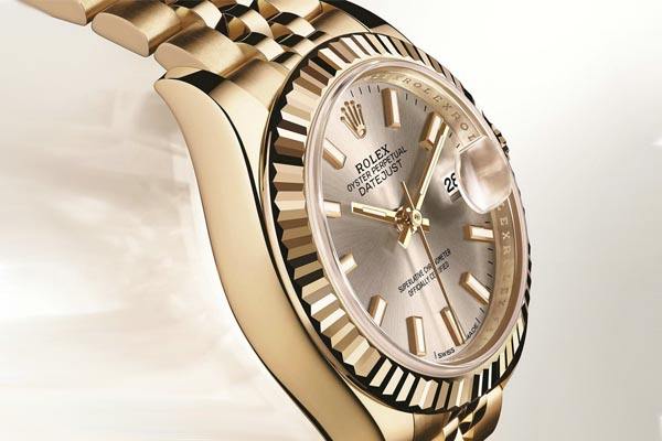 镀金手表划痕怎么解决？镀金手表如此高大上，那么划痕怎么处理