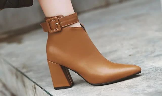 合脚不合脚只有自己知道,一般买多大码的鞋合适