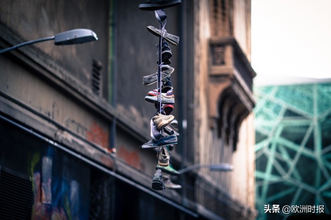 球鞋炒出天价的原因有哪些,一双球鞋炒到69999元