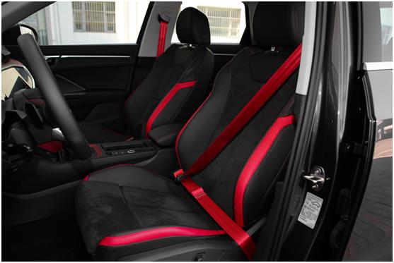 奥迪q3sportback和宝马x1,试驾车奥迪q3