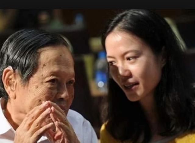 翁帆父亲谈杨振宁,翁帆父亲翁云光和杨振宁的照片