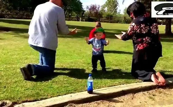 18个月还不走路的懒娃,家有孩子不听话怎么办