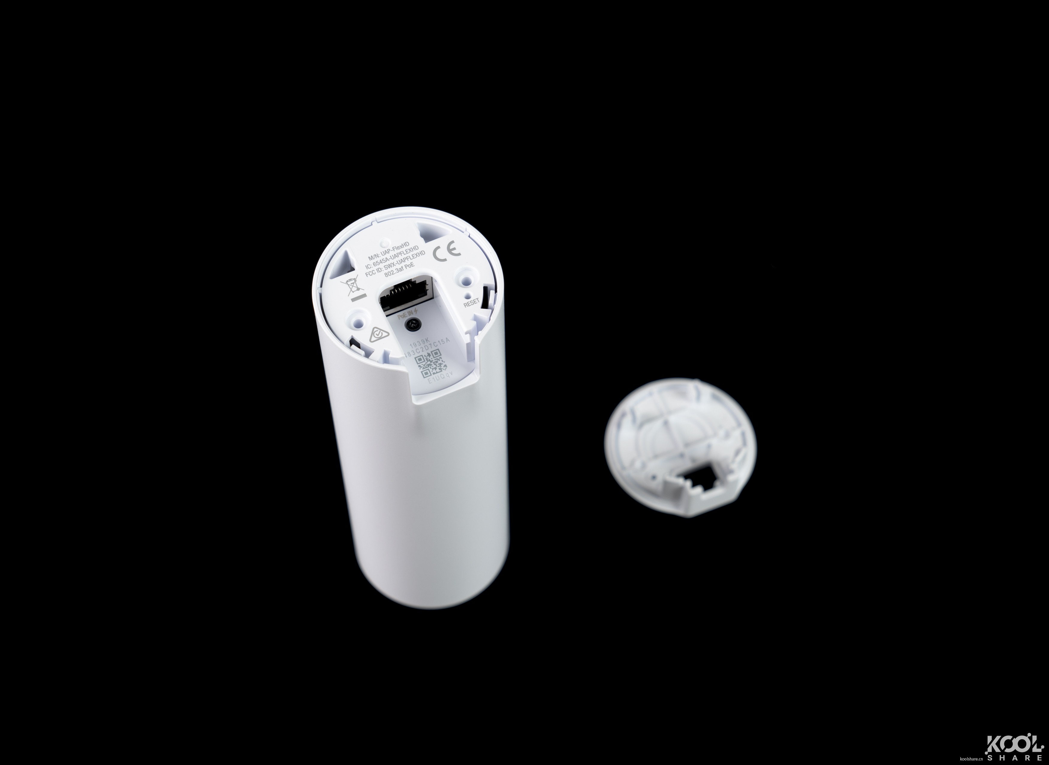 一台小巧精致的AP，UBNTUniFiAPFlexHD开箱拆解评测