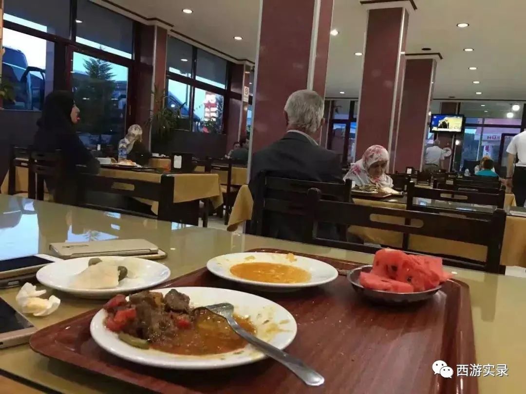 第一次在国外相亲就有机会当爸爸，格鲁吉亚模特真漂亮