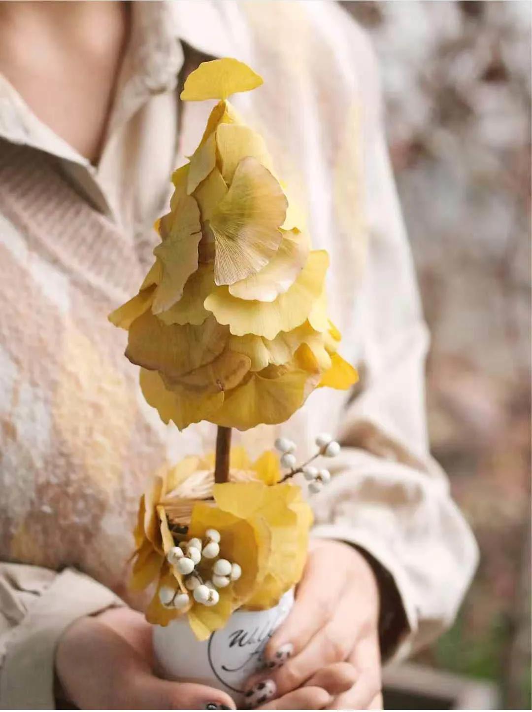 银杏树叶如何做玫瑰花,银杏叶如何制作玫瑰花