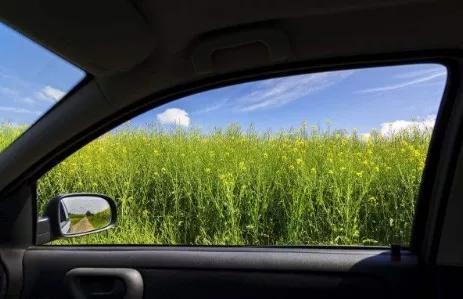 怎样消除车窗玻璃升降时的噪音,为什么车窗升降卡顿咯噔一声