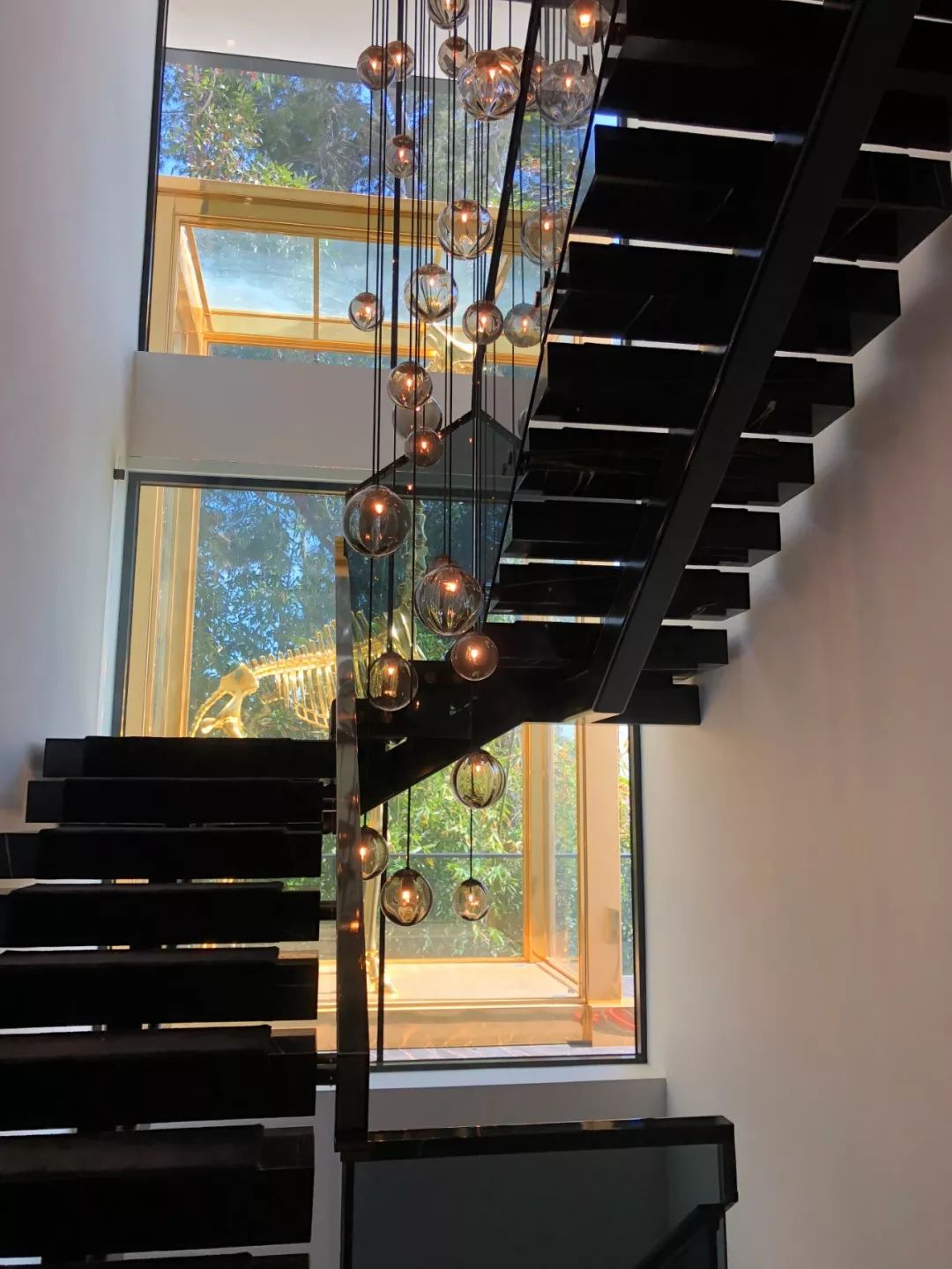 上千亿的顶级豪华别墅,最豪华的高科技别墅