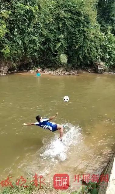 农村小伙苦练轻功水上漂,农村小伙练篮球