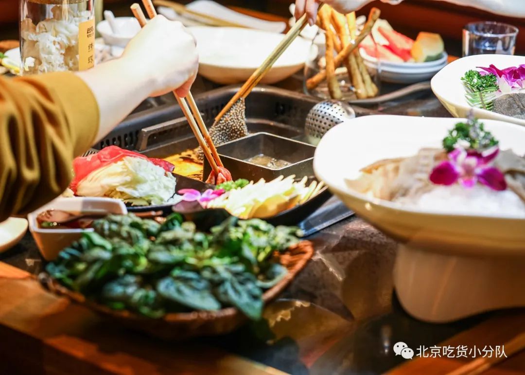 火锅界的排队王最多能排到986桌,火锅排队王