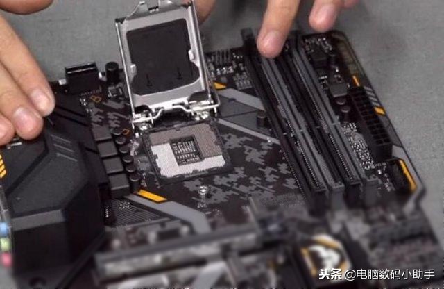 rog全家桶装机实录组装电脑,自己组装台式电脑最简单配置方法