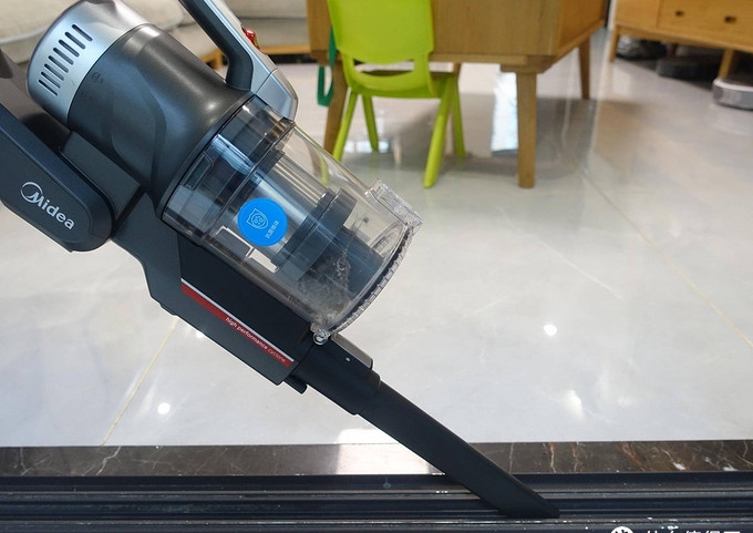 美的吸尘器p7与q6哪个吸力大,美的吸尘器p7和戴森吸尘器v8