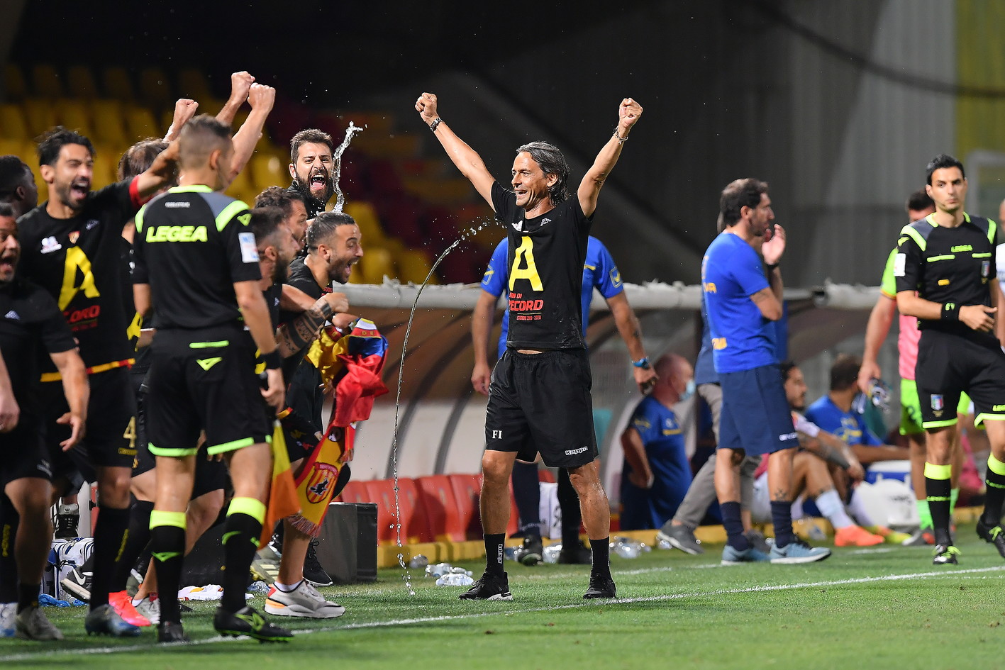 因扎吉助ac米兰完美复仇,因扎吉给米兰进了多少球