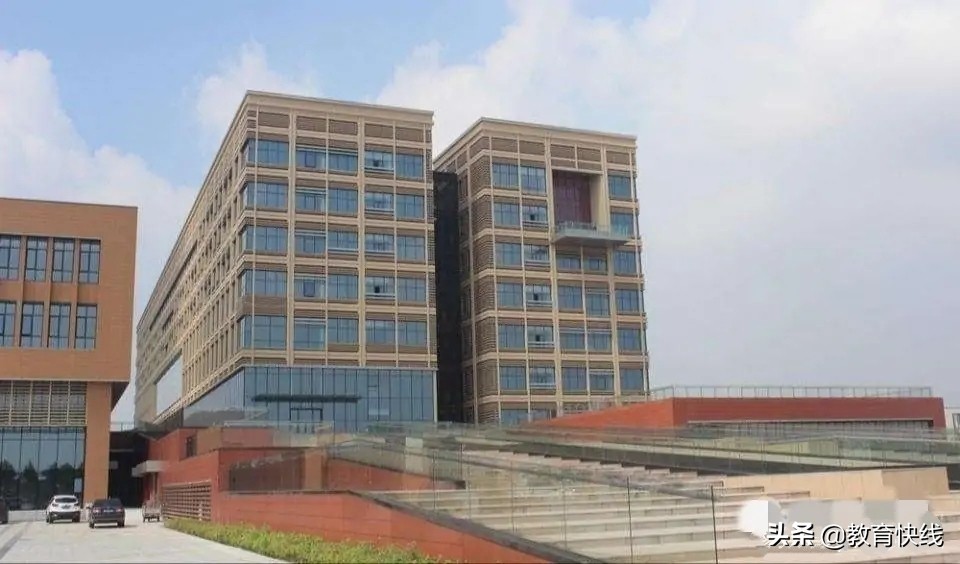 这3所大学比清华北大还难考,公办二本高收费独立学院有哪些