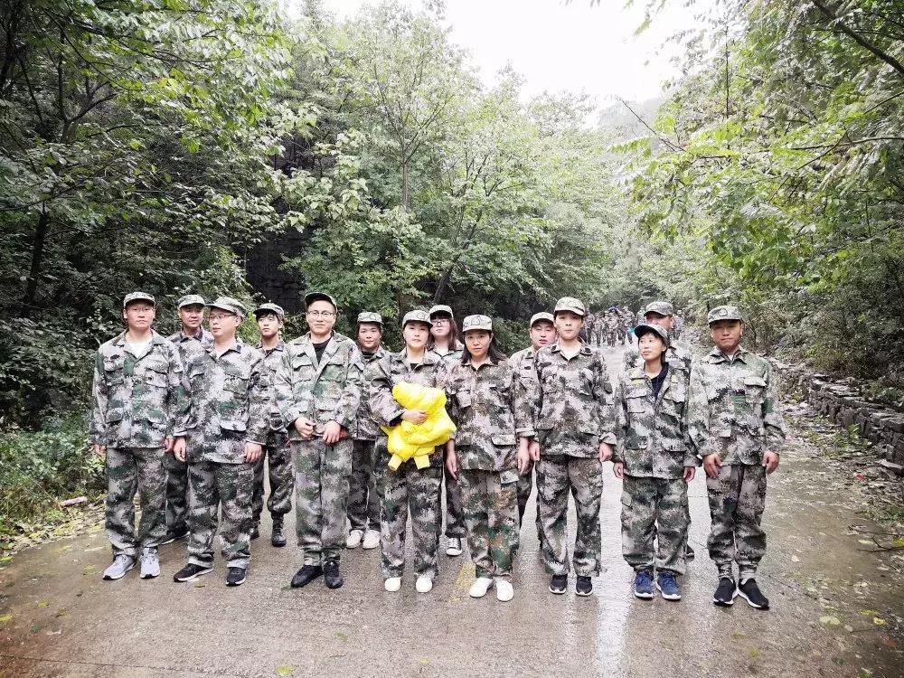 走过风雨人生，更懂理解和爱——记「三强医械」国庆户外拓展之旅