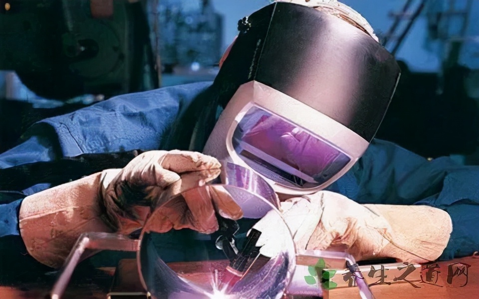 焊工对眼睛到底有多大伤害,焊工吃什么对眼睛好