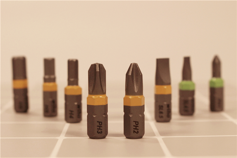 wiha扭力螺丝刀,wiha电动螺丝刀一代和二代