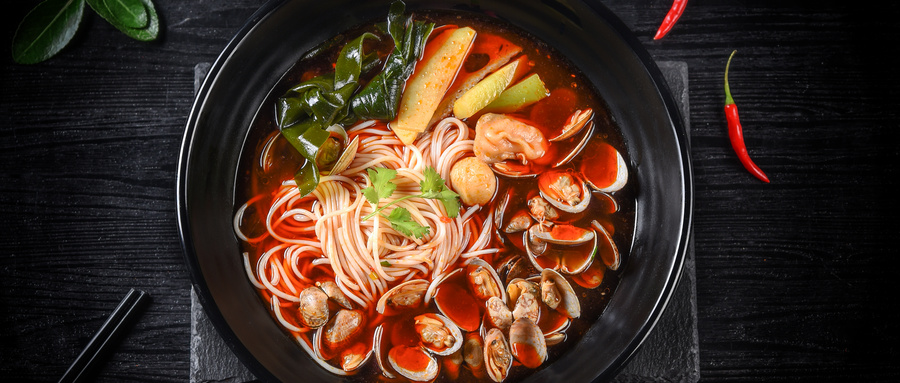 一家米线店一年可以赚多少钱,米线店加盟的商业模式