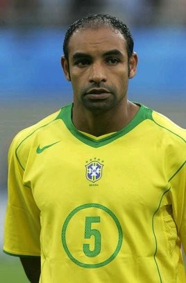 阿扎尔最失败引援,阿扎尔带伤转会