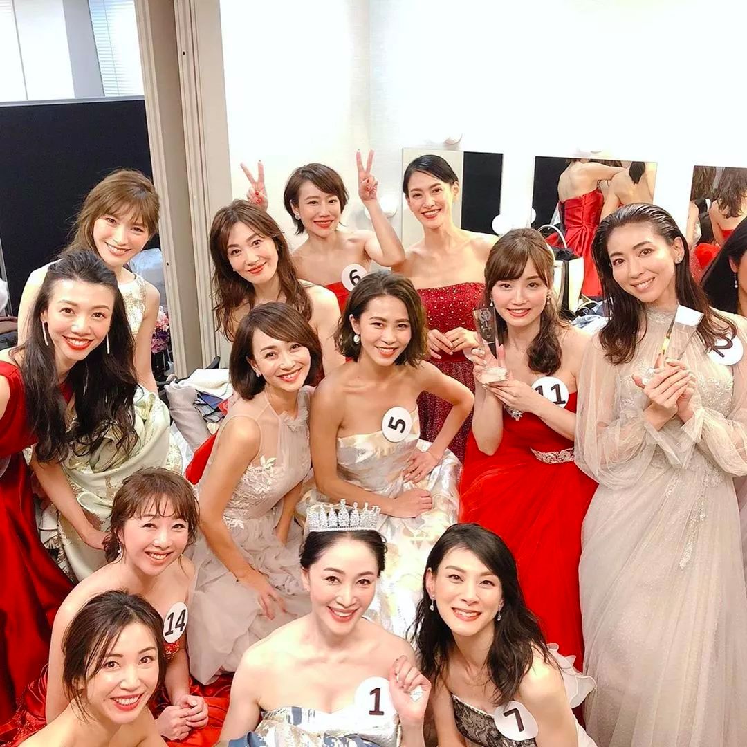 52岁大妈身材神似少女,52岁大妈美似少女