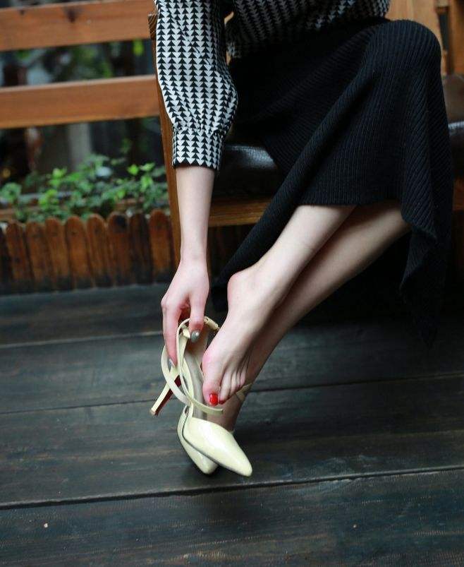 亚洲脚适合穿什么鞋,你是什么脚型最好