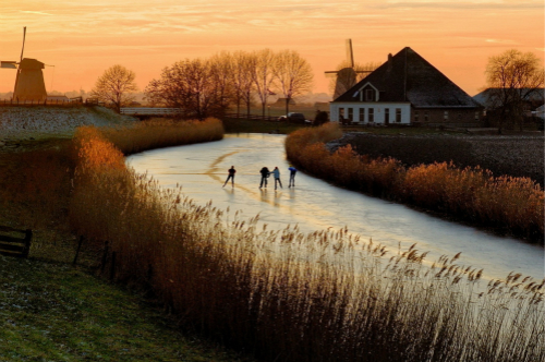 冬天散文双语：周领顺《下雪的季节》