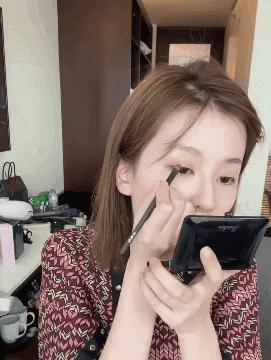 乔欣眼妆全过程完整版,乔欣的穿搭妆容图片